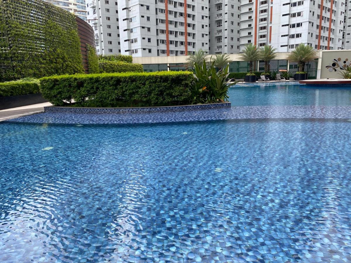 Penthouse Perfection Air Makati Appartement Manilla Buitenkant foto