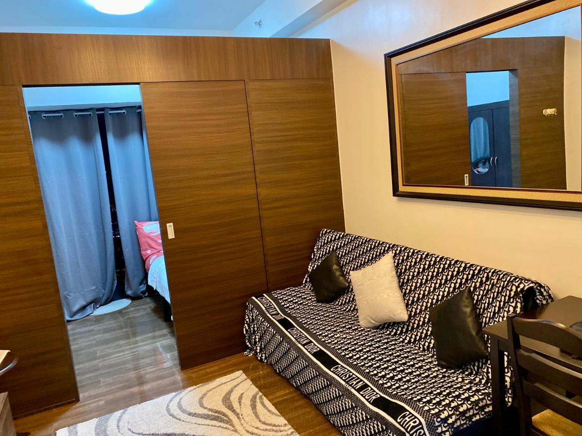 Penthouse Perfection Air Makati Appartement Manilla Buitenkant foto