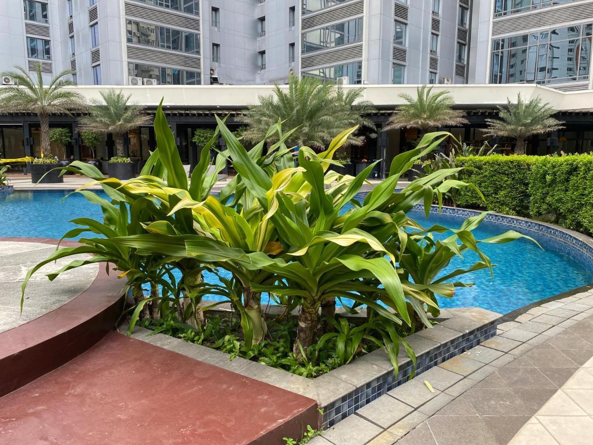 Penthouse Perfection Air Makati Appartement Manilla Buitenkant foto
